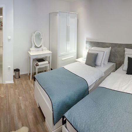 Villa Onix Bihac Luaran gambar