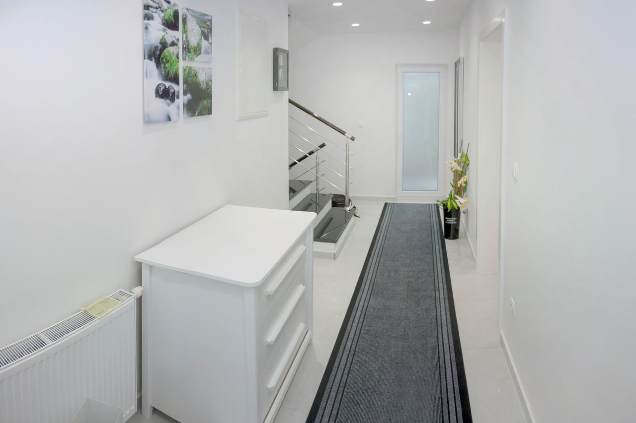 Villa Onix Bihac Luaran gambar